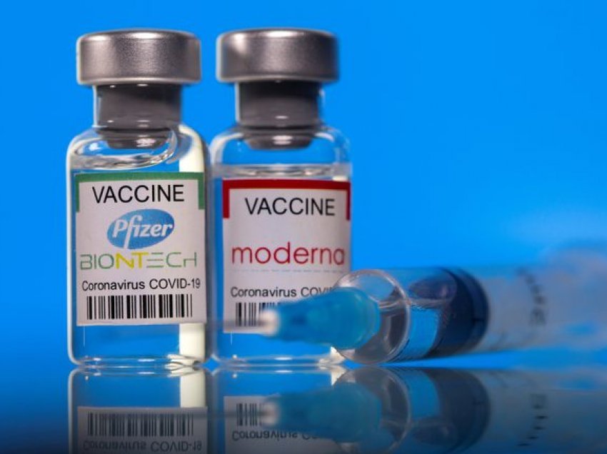 A mund të miksohen dozat e vaksinave anti-Covid? Ja çfarë thotë epidemiologu