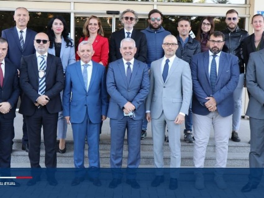 Ambasadori italian për drogën e kapur në Kosovë: Këtë sukses po e festojmë me ministrin Xhelal Sveçla