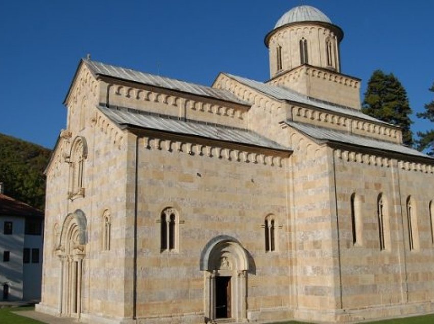 Gërvalla dhe Çeku i shkruajnë Europa Nostra-s: Vendimi për Manastirin i ndikuar politikisht