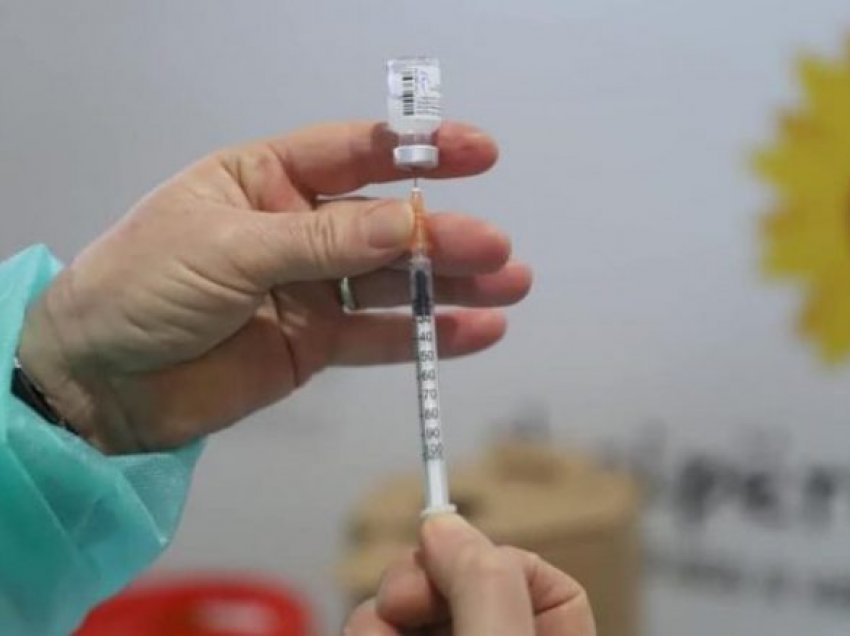 Mungesa e vaksinave kineze, vonesë pa afat në injektimin e dozës së dytë! Prej tri ditësh qytetarët përcillen në shtëpi