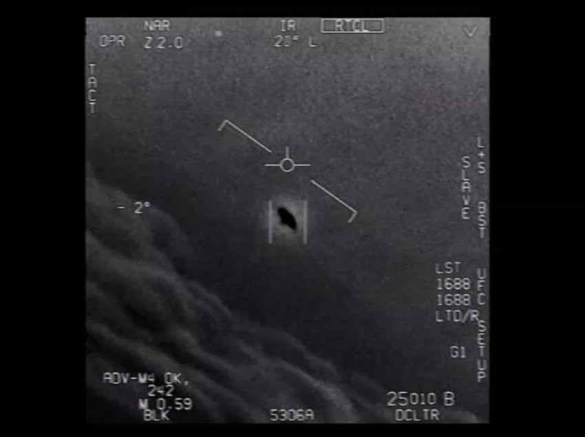 A ekzistojnë UFO-t? Pentagoni do të raportojë mbi pamjet misterioze që po bëjnë xhiron e botës