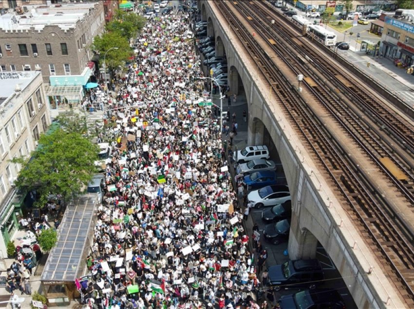New York, mijëra njerëz marshojnë në mbështetje të Palestinës