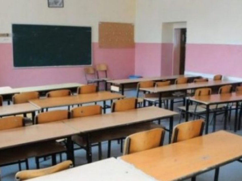 Dhjetëra nxënës të infektuar, rrezikojnë të mbyllen dy klasa te shkolla “Ali Demi” në Tiranë