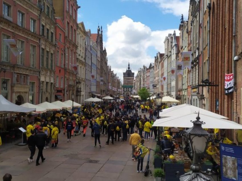 Tifozët e Villareal pushtojnë Gdanskun