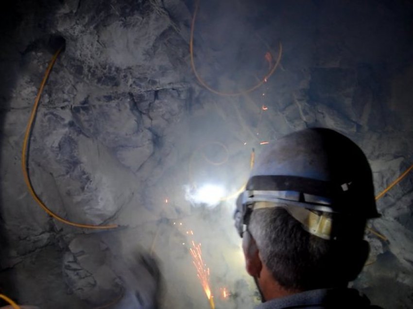 E rëndë, humb jetën 27-vjeçari në minierë