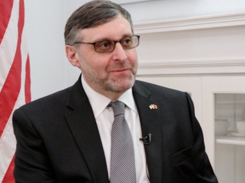 Ambasada Amerikane: Mathew Palmer do vijë në Kosovë, do të takohet me zyrtarët qeveritarë