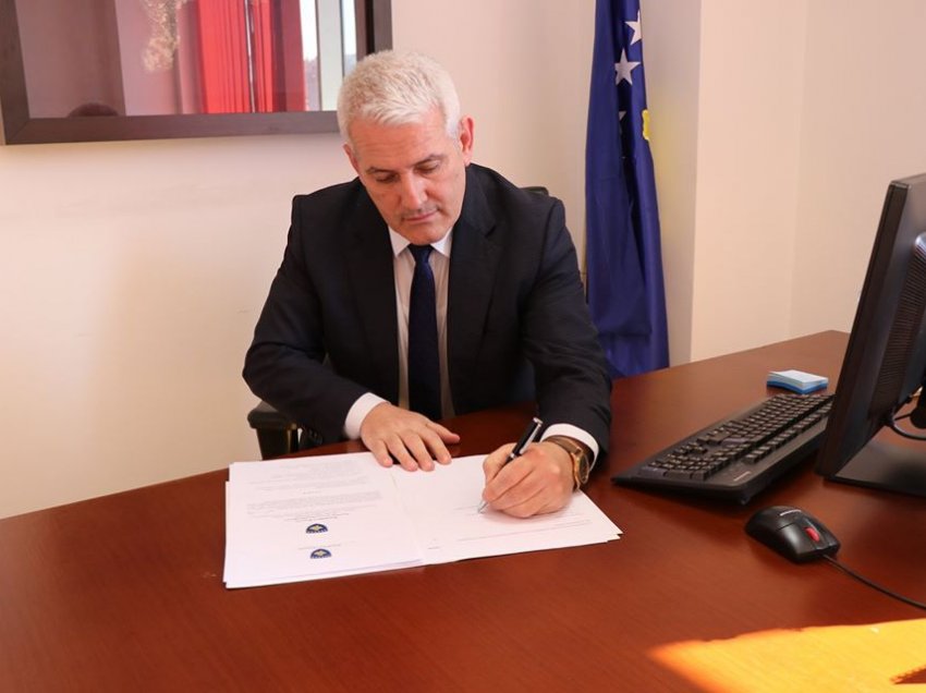Ministri Sveçla premton sigurimin shëndetësor dhe jetësor për policët