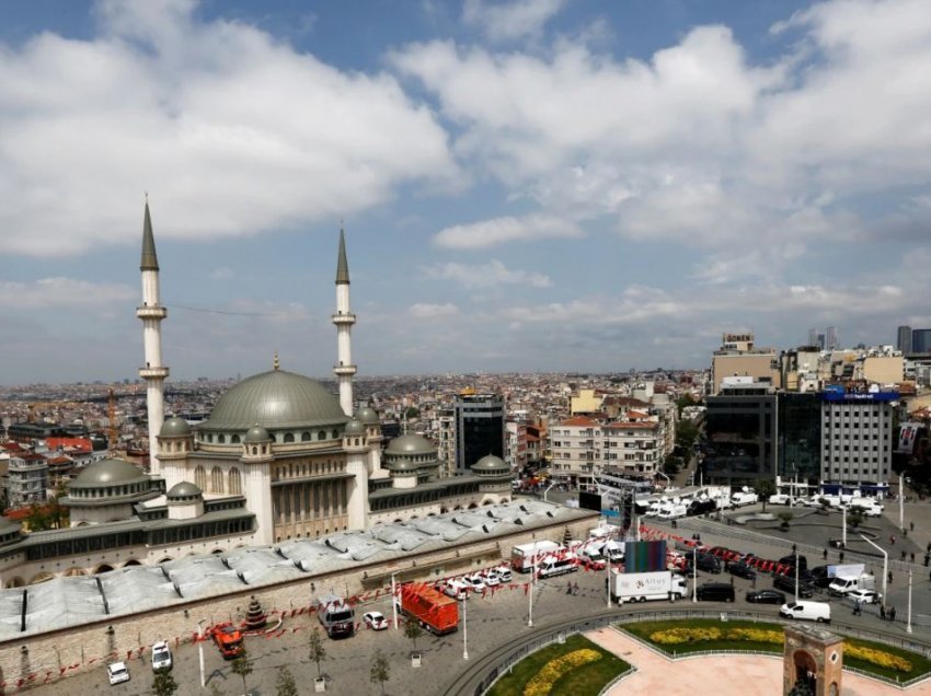 Erdogan hap xhami të re në zemër të Stambollit