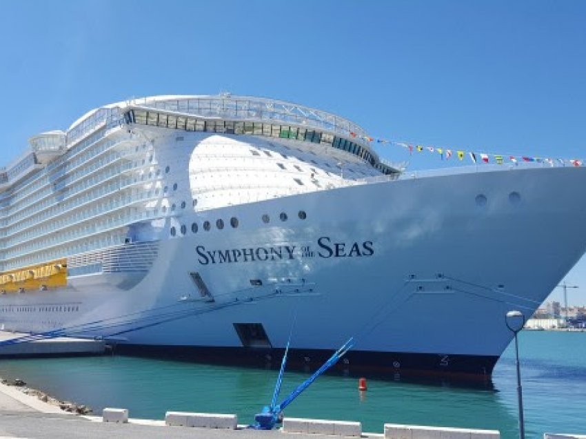 ​Spanja rihap portet për anijet turistike