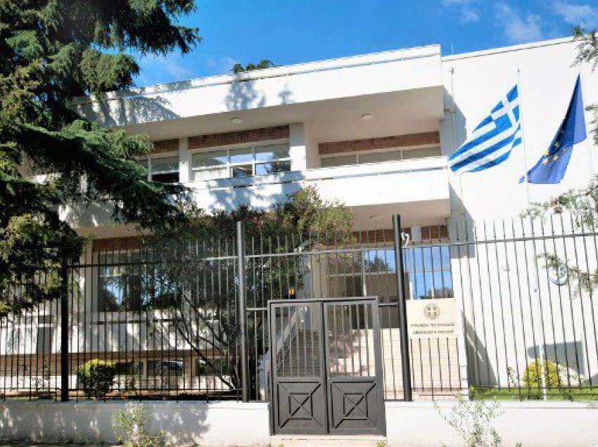 Nuk ndryshojnë masat në kufi për shtetasit shqiptarë, Ambasada Greke jep njoftimin: Do të mbesin në fuqi deri më…