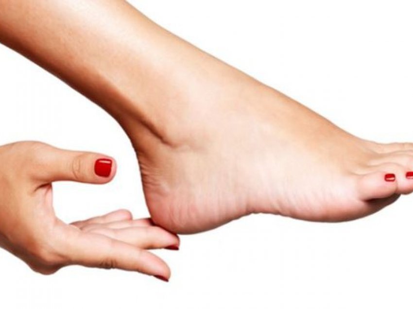 Zbuloni kuptimin e gishtave të këmbës, sidomos ju që mund ta lëvizni të voglin!