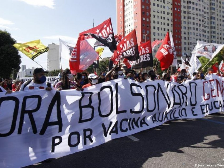 Keqmenaxhimi i pandemisë, protesta në Brazil kundër Bolsonaro