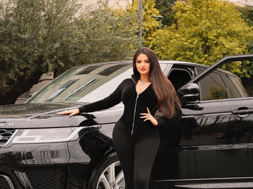 “Enca jo mo me Benza”, këngëtarja poston video me veturën e re luksoze