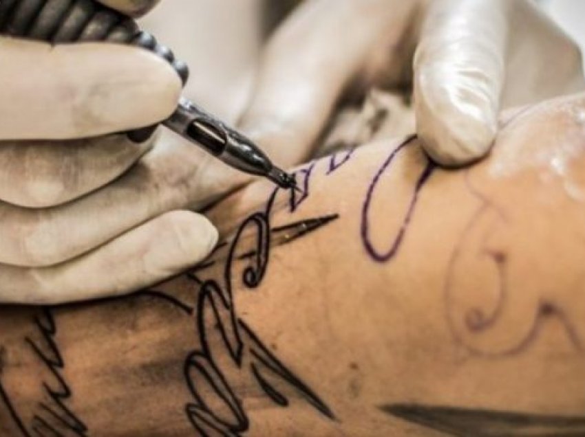 Psikologët: Njerëzit që kanë tatuazhe janë ndryshe nga të tjerët