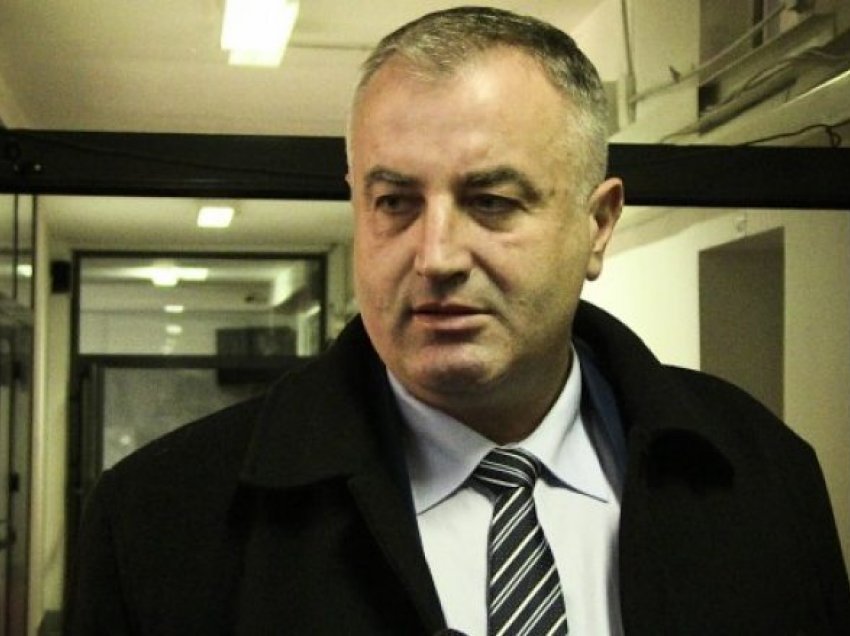 Ish-ministri i Mbrojtjes tregon se a duhet të ketë shërbim ushtarak të detyrueshëm në Kosovë