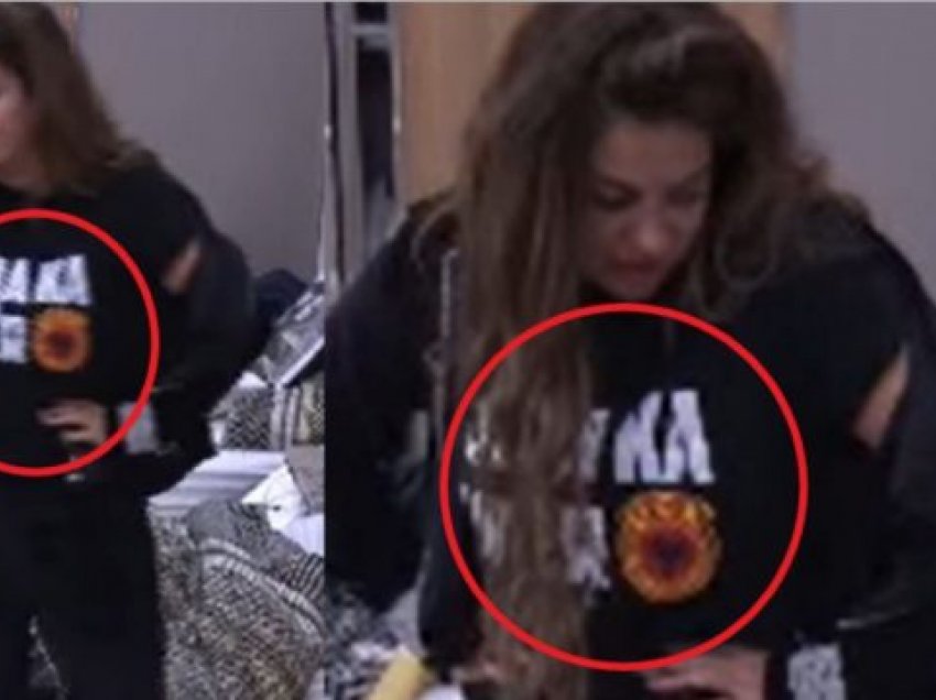 Arjola Demiri vesh bluzën me logon “Liria ka emër”