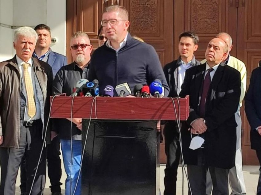 VMRO-DPMNE thotë se e ka shumicën e re parlamentare