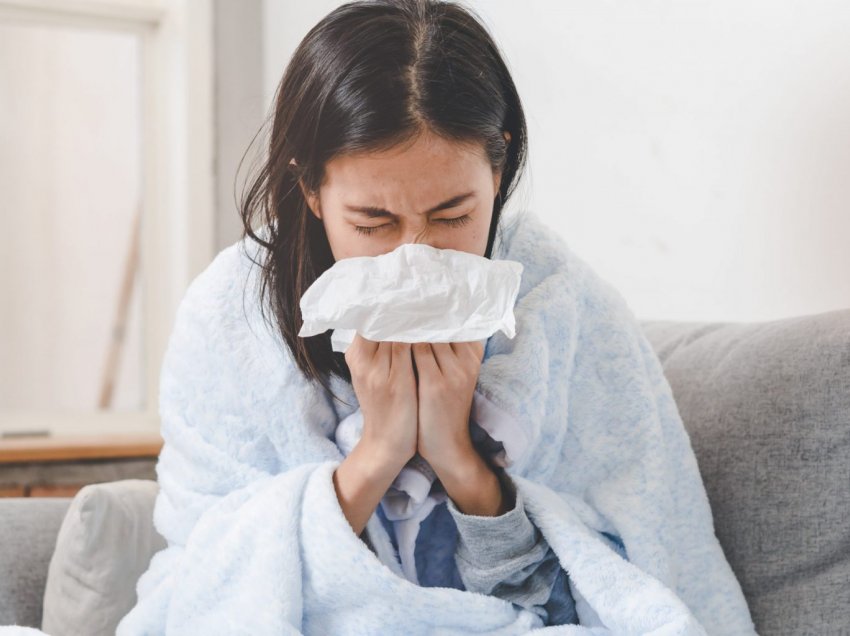 Si ta dalloni alergjinë nga ftohja?