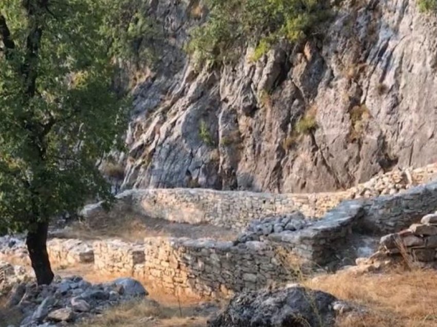 Vendbanimi i Komanit, arkeologët kërkojnë të shpallet sa më shpejt park arkeologjik
