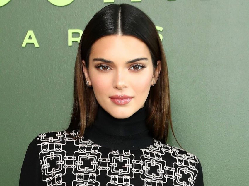 Kendall Jenner kritikohet ashpër në rrjetet sociale për ndryshimin e një postimi të bërë në festivalin “Astroworld”