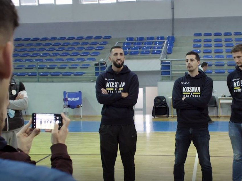 Basketbollistët e Kosovës vizitojnë Qendrën Nacionale të Basketbollit