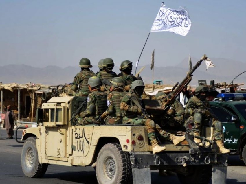 Talebanët thonë se kanë kapur 600 militantë të Shtetit Islamik