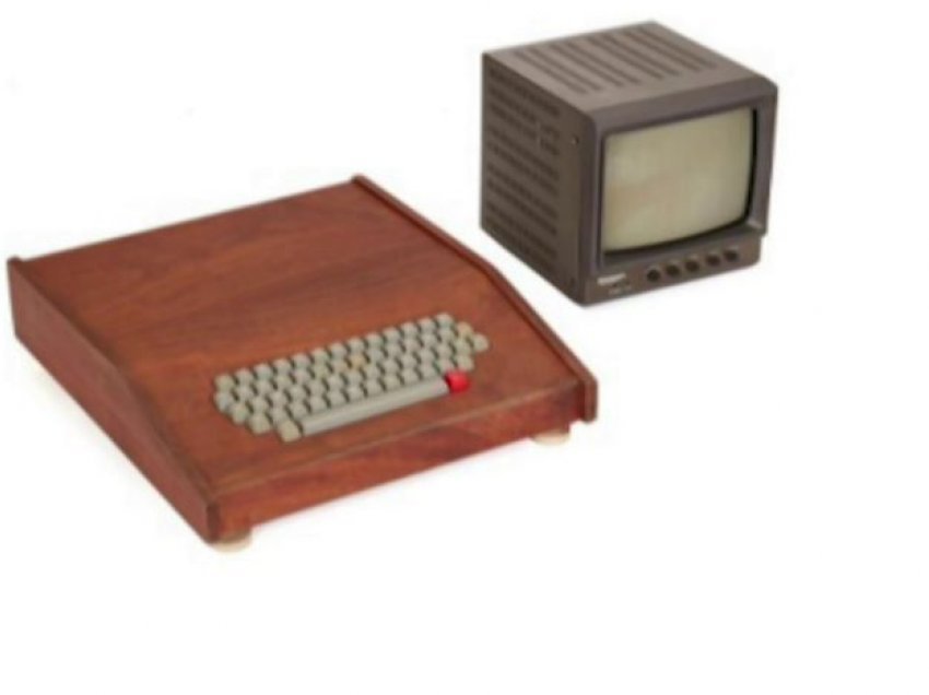 Një nga kompjuterët e parë të Apple, shitet për 400 mijë dollarë