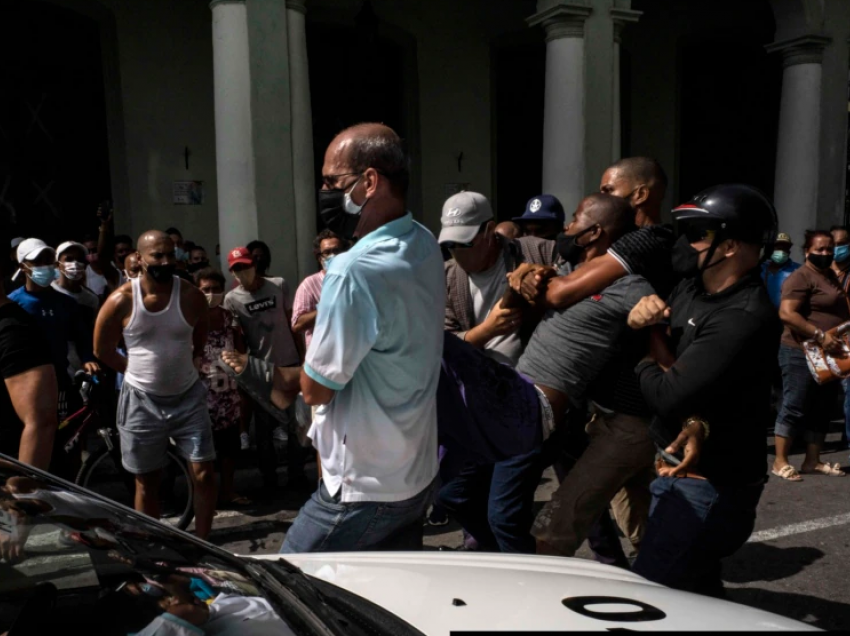 Kuba shtyp disidentët para protestës së planifikuar