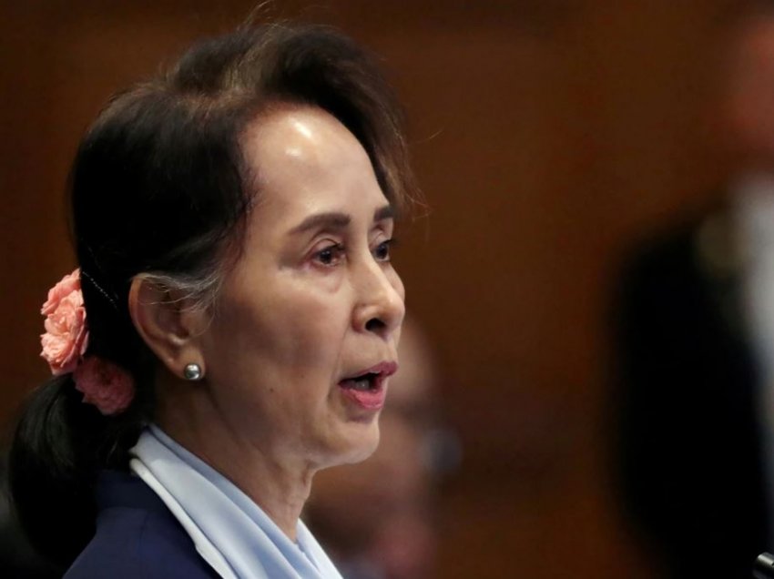 Ushtria e Mianmarit: Aung San Suu Kyi po trajtohet mirë