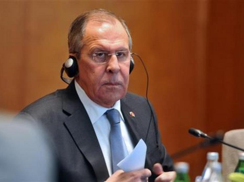 Lavrov i kundërpërgjigjet Stoltenbergut, e vajton bombardimin e Serbisë nga NATO