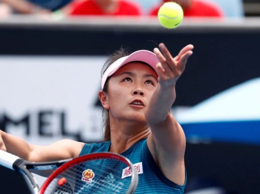 Zhduket ylli i tenisit kinez, Pekini hesht