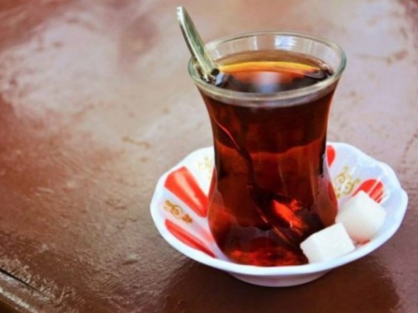 Çaji i cili parandalon sulmin në zemër dhe parandalon zhvillimin e kancerit