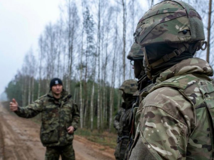 Britania e Madhe ndihmon Poloninë, dërgon ushtarë në kufirin me Bjellorusinë