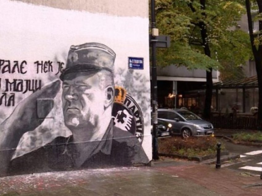 KE i bën thirrje Serbisë: Hiqni muralin kushtuar Ratko Mladiçit