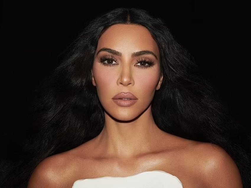 Pasi konfirmoi romancën, shfaqet Kim Kardashian