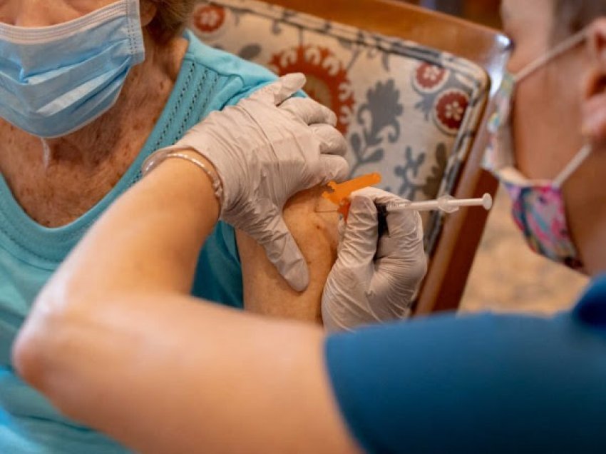 ​Uashingtoni nxit vaksinimin përforcues kundër COVID-19