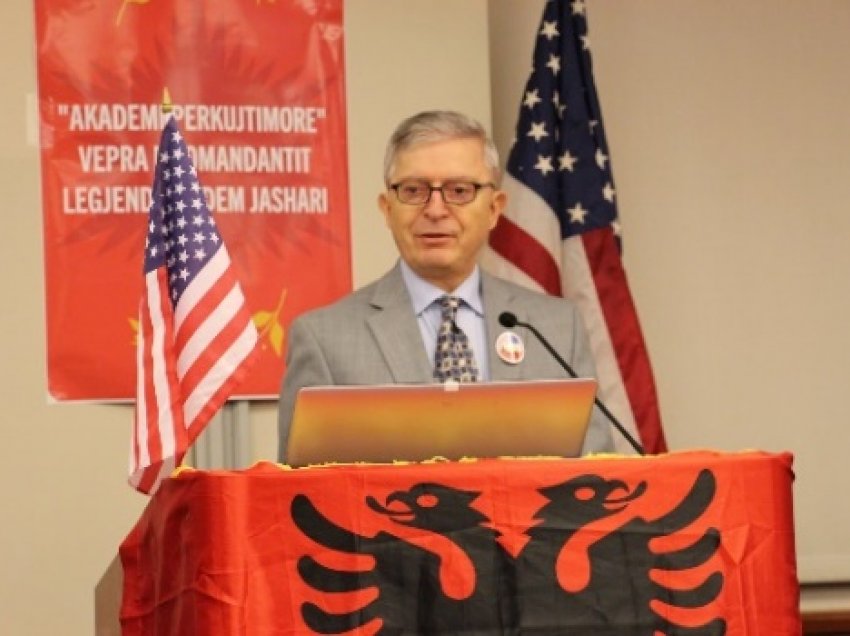 Ambasadori William Walker: Punoni për kauzën që bashkon të gjithë shqiptarët 