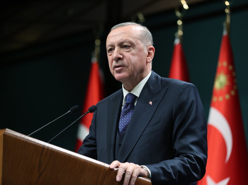 Eksperimenti i Lirës së Erdoganit po përkeqësohet