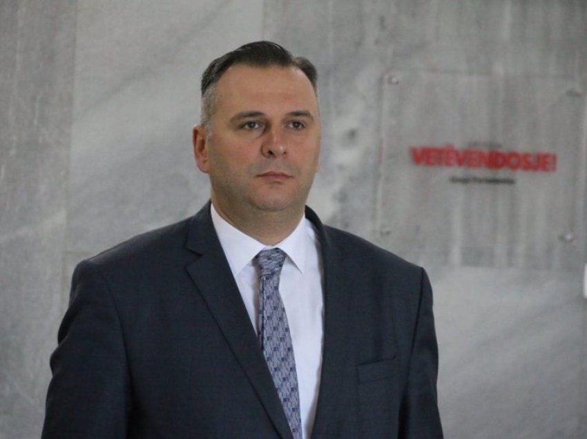Bajqinovci ka një pyetje publike për shefin e BE-së në Kosovë, Tomas Szunyog