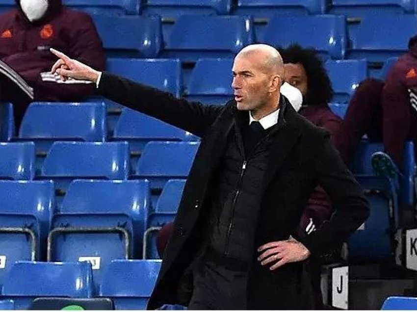 Anëtari i familjes mbretërore zyrtarizon Zidanen te PSG-ja