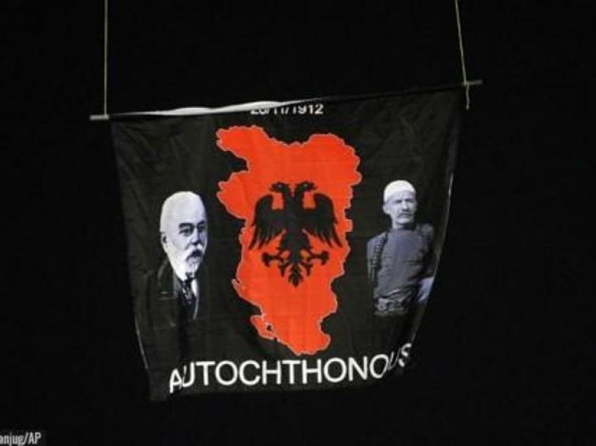 Shqiptarë kudo që jeni gëzuar festën e flamurit 28 nëntorin!
