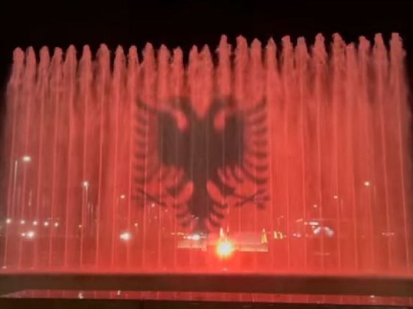 Ujëvara e Zagrebit merr ngjyrat e flamurit shqiptar