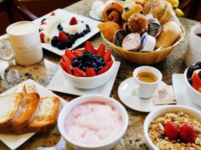 5 ushqime që duhet t’i evitoni për mëngjes, nëse nuk doni të shëndosheni