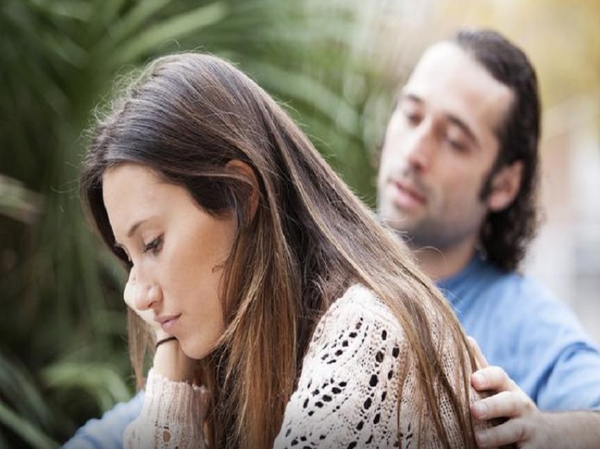 Gjashtë shenja delikate që tregojnë se partneri juaj nuk kujdeset për ju