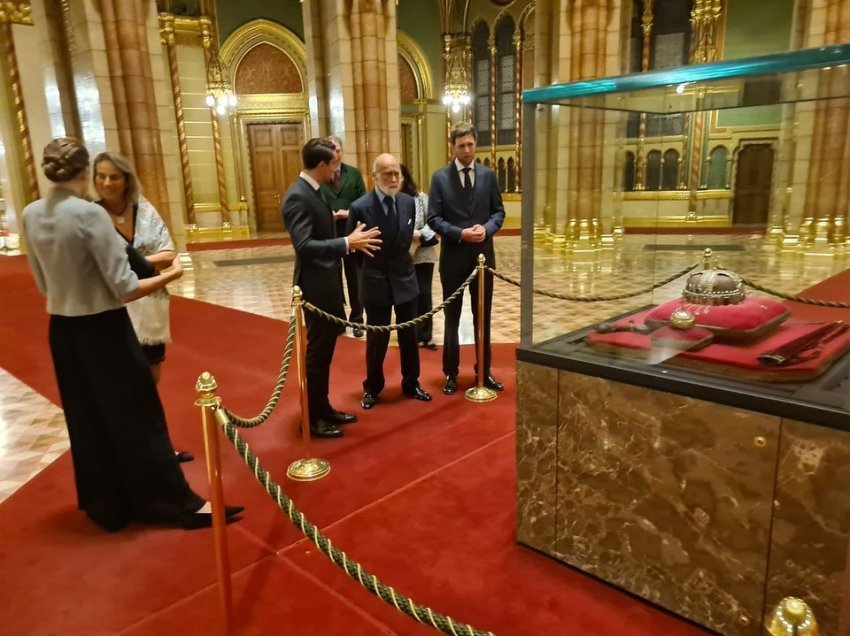  Me ftesë të Qeverisë hungareze, NTM Princ Leka bëri një vizitë zyrtare në Hungari