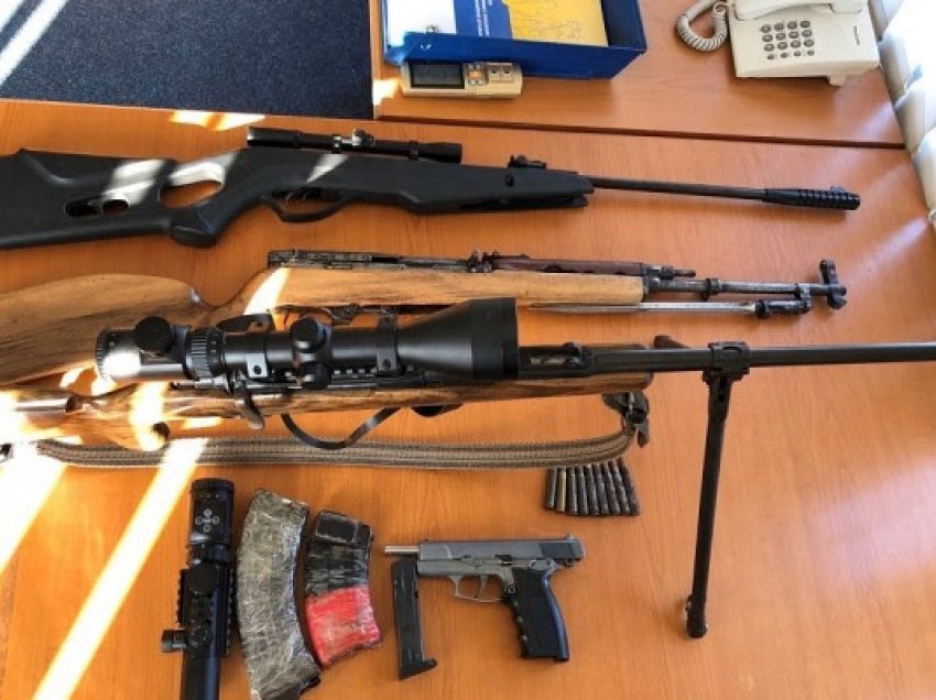 ​Numër i madh i armëve pa leje në Kosovë, Sveçla: Jemi në fazën e draftimit të ndryshimeve ligjore 