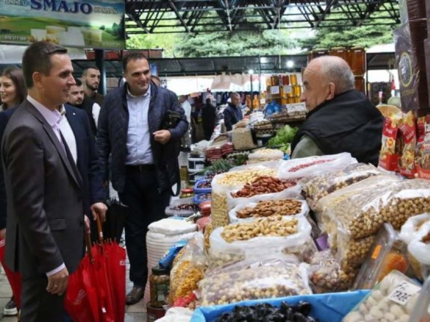 Kasami viziton Tregun e Gjelbërt në Tetovë
