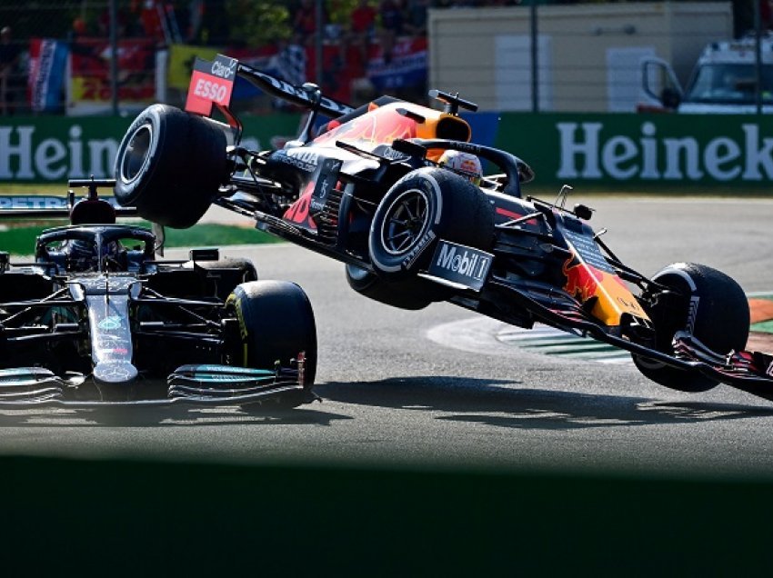 Hamilton paralajmëron Verstappenin