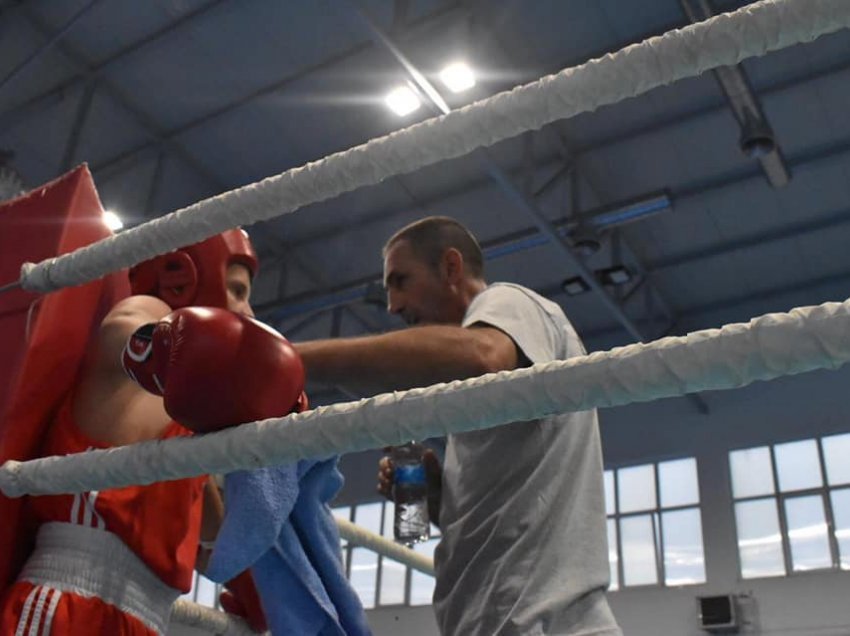 Zaplluzhani: Gjyqtarët më dëmtuan boksierin në Kampionatin e Kosovës, turp