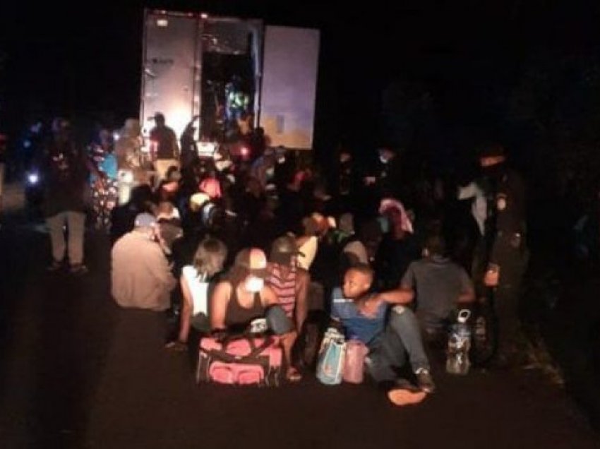 Shpëtohen 126 emigrantë, ishin braktisur të mbyllur brenda një kontejneri